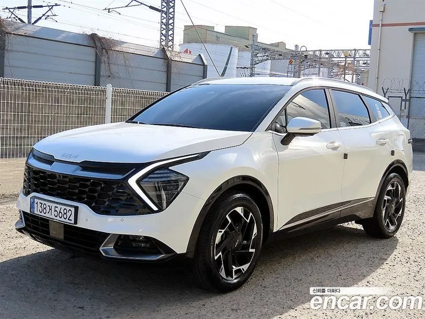Kia Sportage — фото 1
