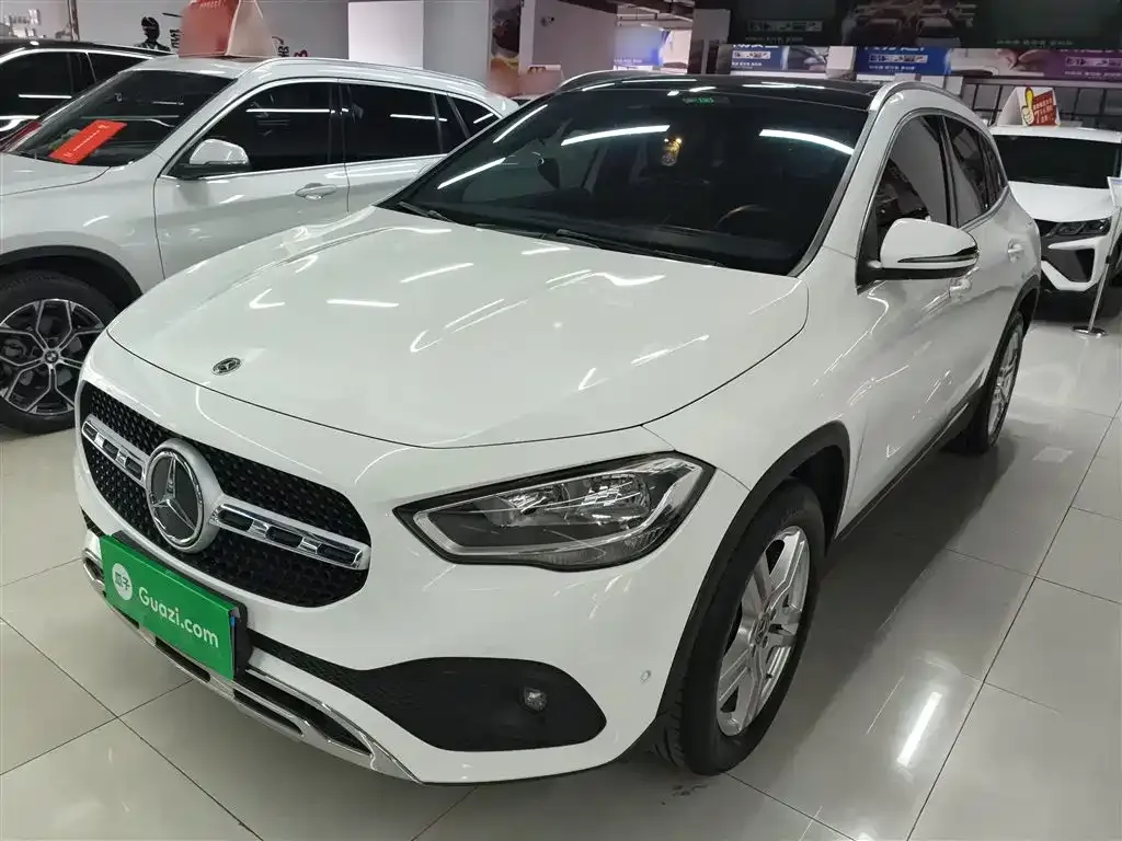 Mercedes-Benz GLA — фото 1