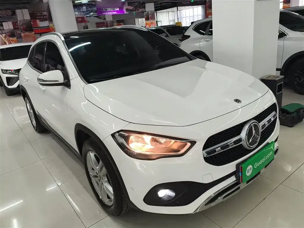 Mercedes-Benz GLA — фото 10
