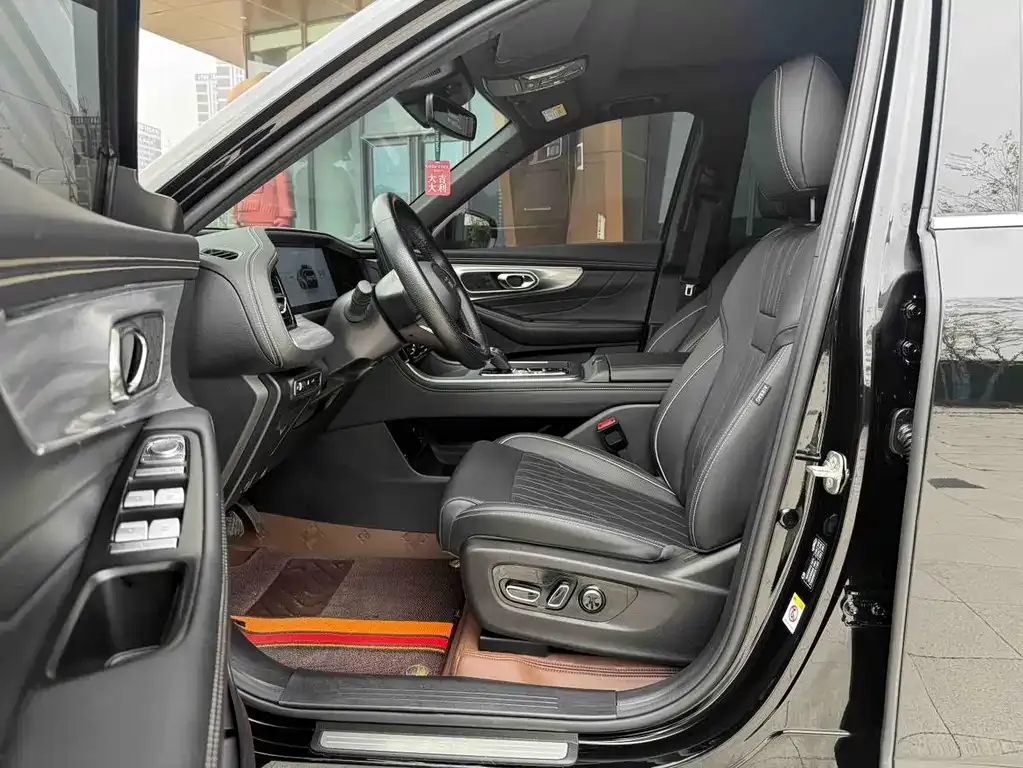 GAC Motor Trumpchi GS8 — фото 9