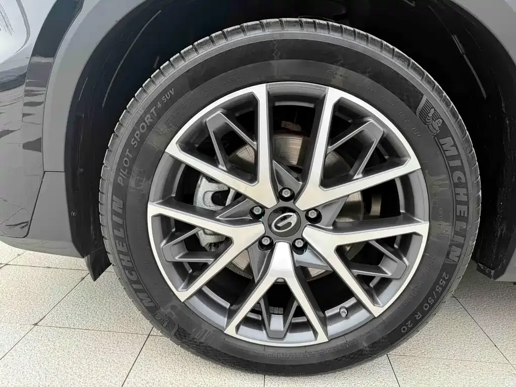 GAC Motor Trumpchi GS8 — фото 3