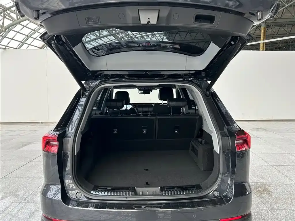 Chery Tiggo 8 PRO NEV — фото 6