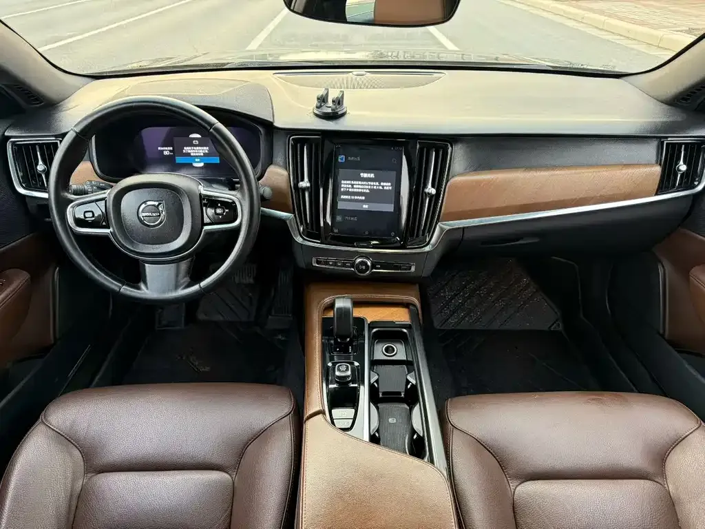 Volvo S90 — фото 5
