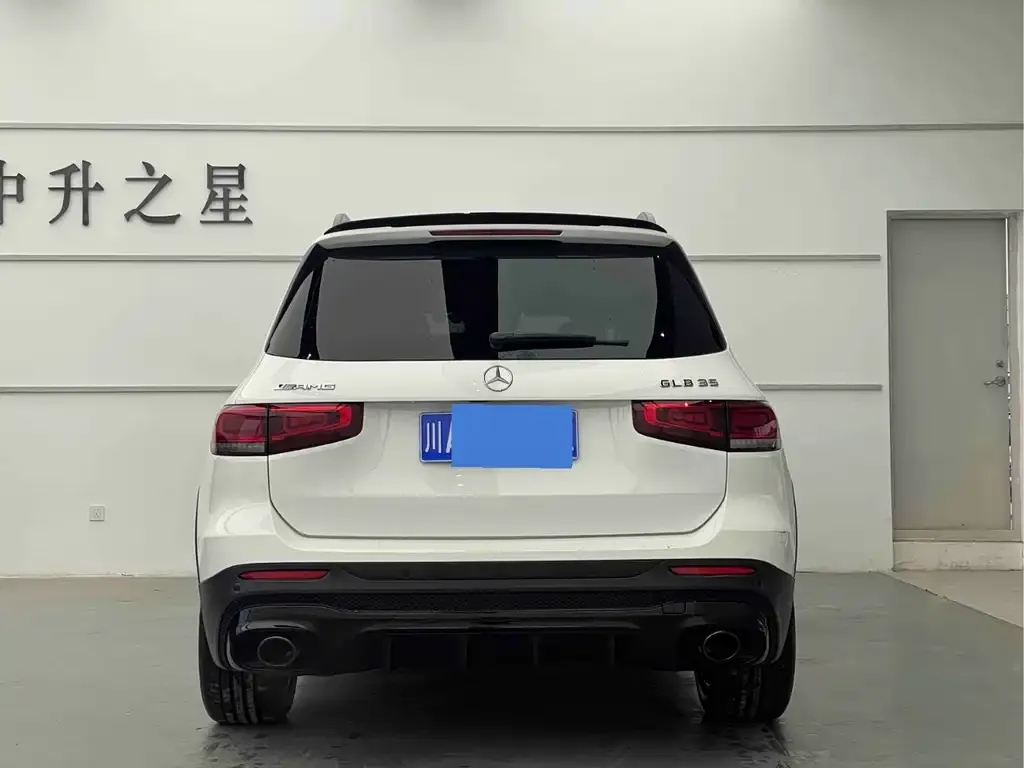 Mercedes-Benz GLB AMG — фото 5