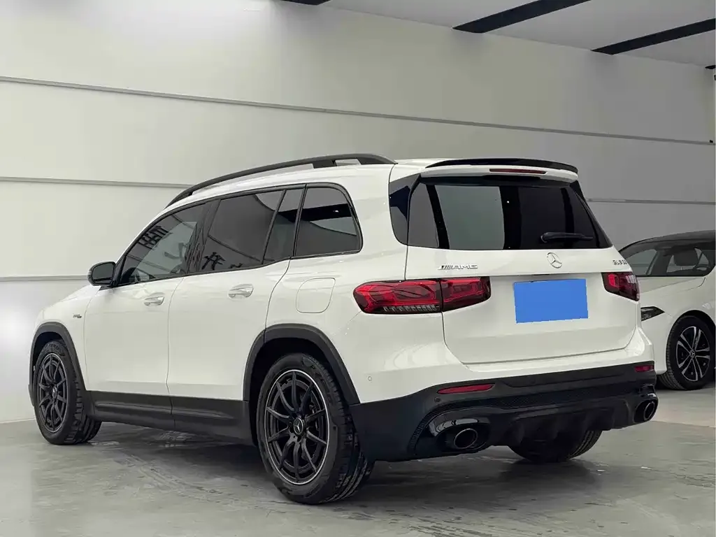 Mercedes-Benz GLB AMG — фото 10