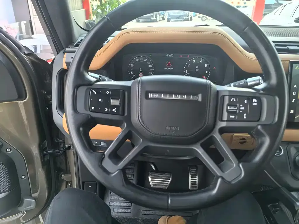 Land Rover Defender — фото 2