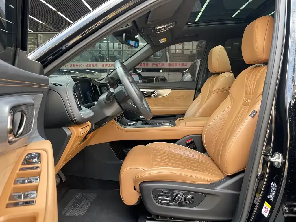 GAC Motor Trumpchi GS8 — фото 4