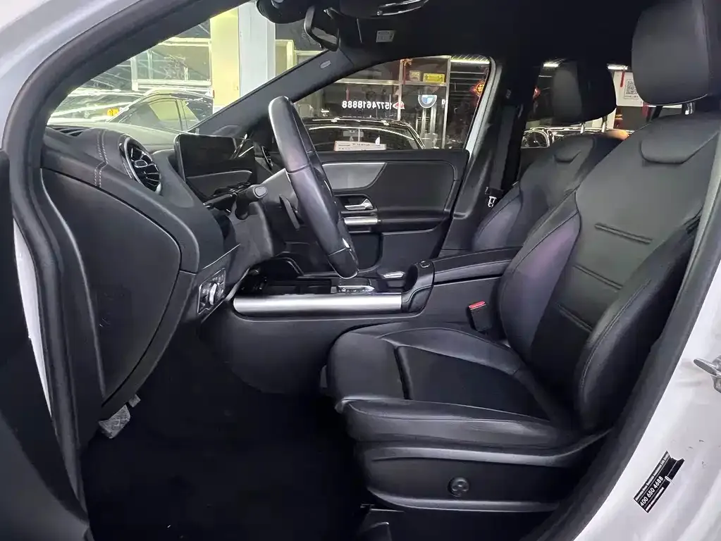Mercedes-Benz GLA — фото 8