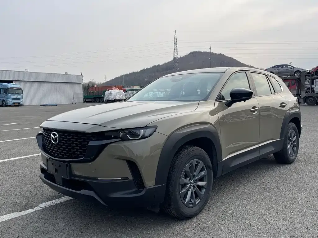 Mazda CX-50 — фото 1