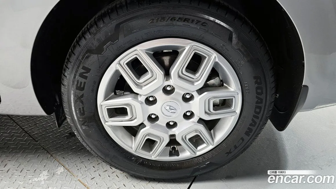 Hyundai Staria — фото 3