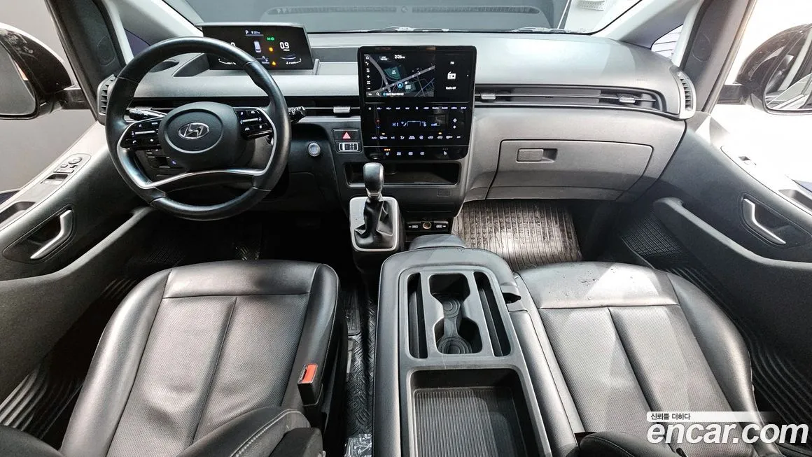 Hyundai Staria — фото 2
