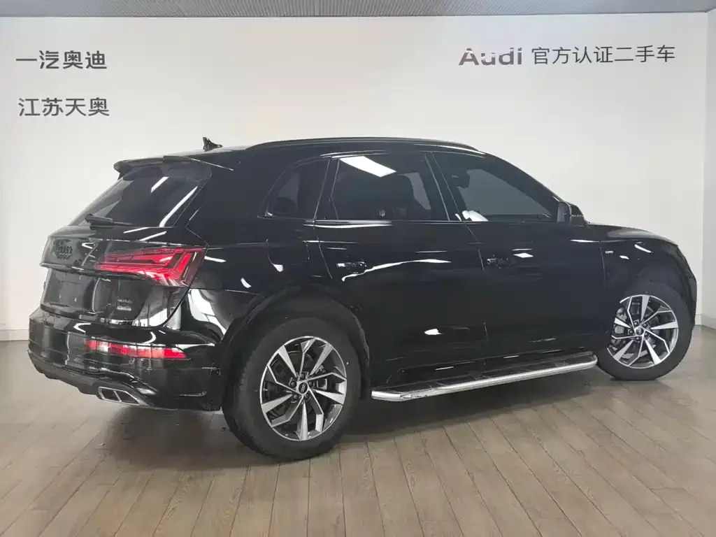 Audi Q5L — фото 2