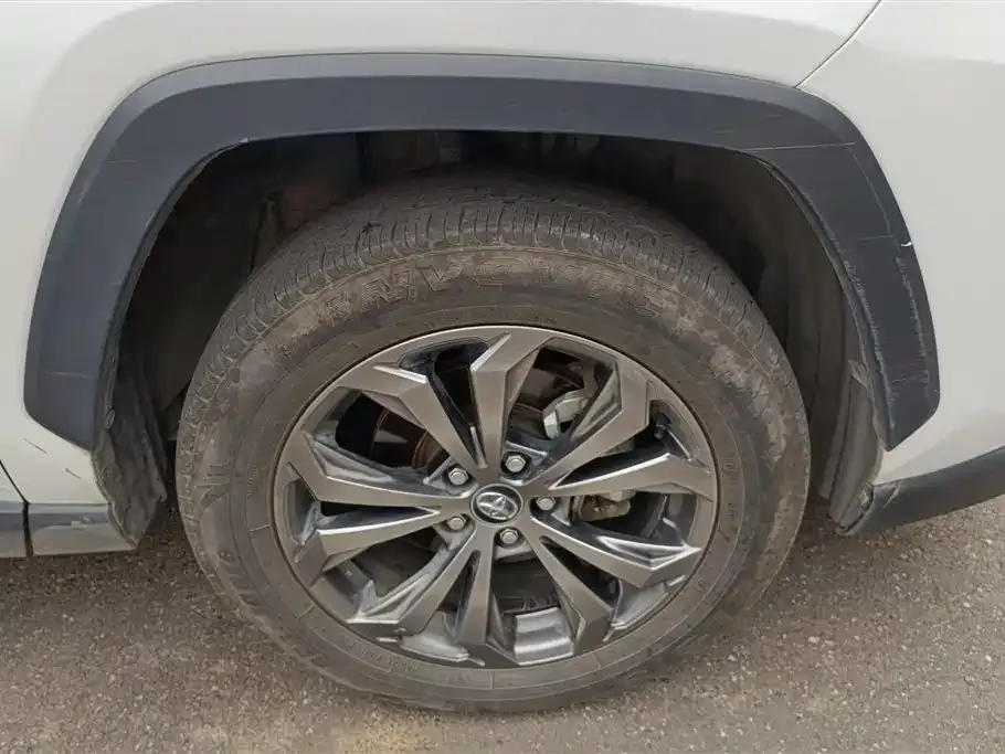 Toyota RAV4 — фото 10