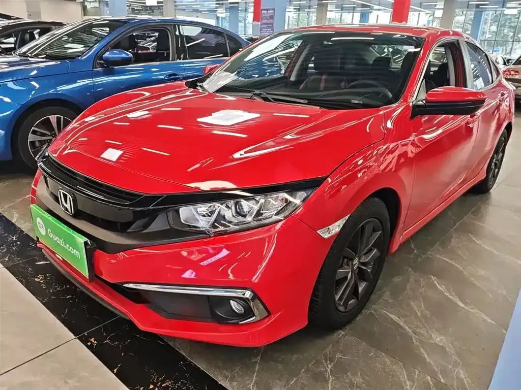 Honda Civic — фото 1