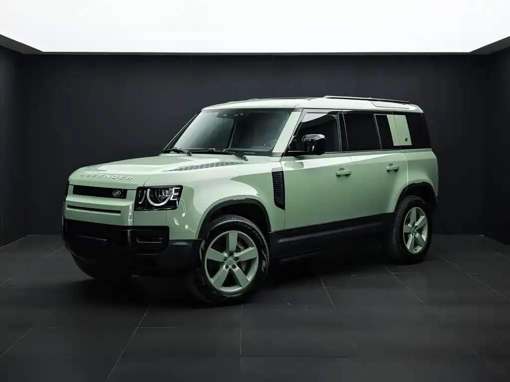 Land Rover Defender — фото 1