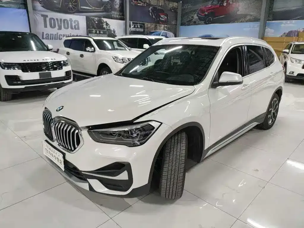 BMW X1 — фото 1