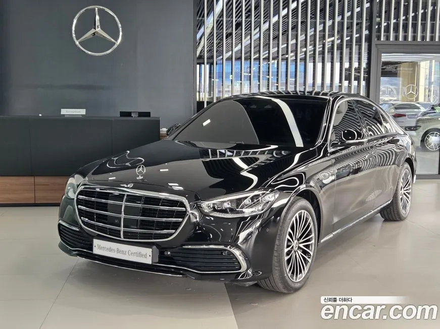 Mercedes-Benz S-Class — фото 1