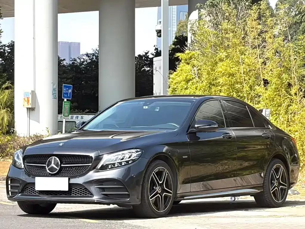 Mercedes-Benz C-Class — фото 1