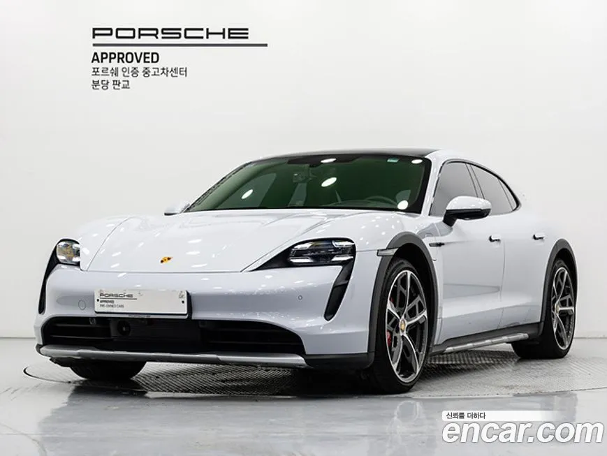 Porsche Taycan — фото 1