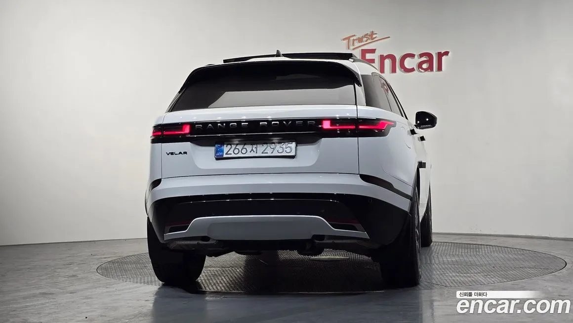 Land Rover Range Rover Velar — фото 2