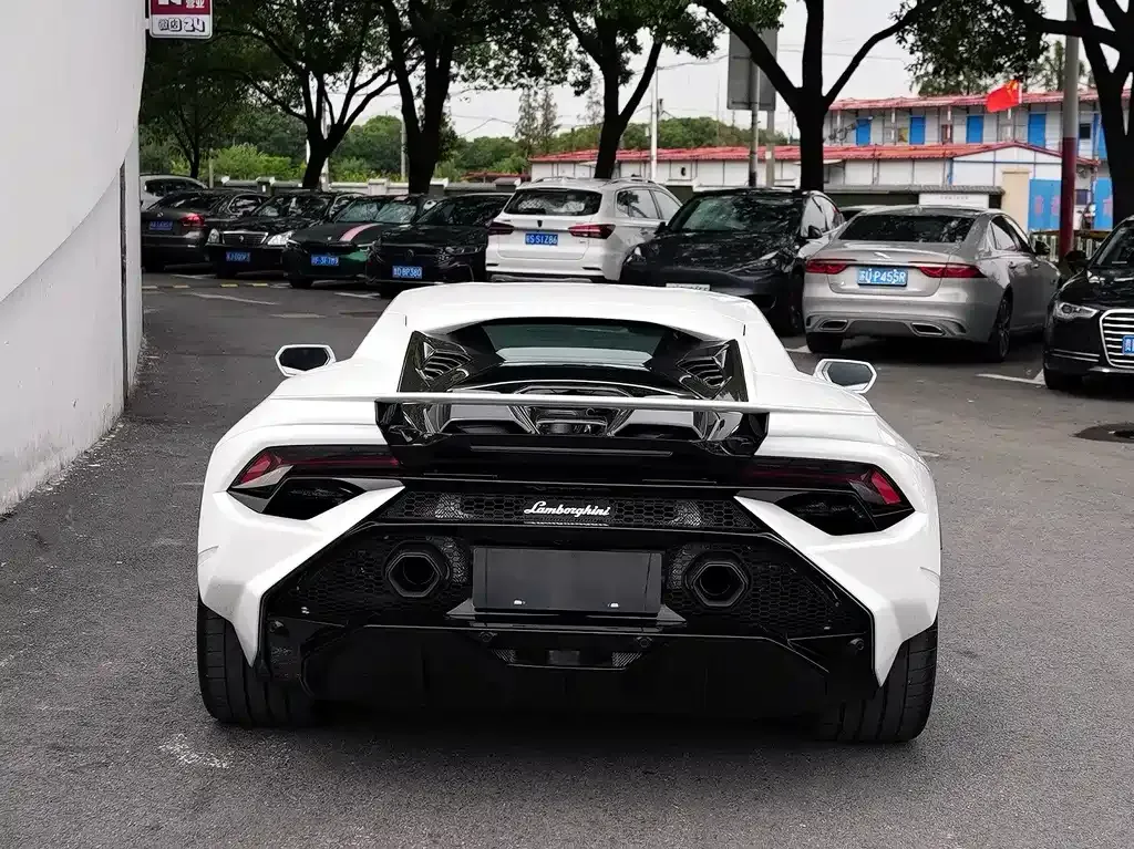 Lamborghini Huracan — фото 10