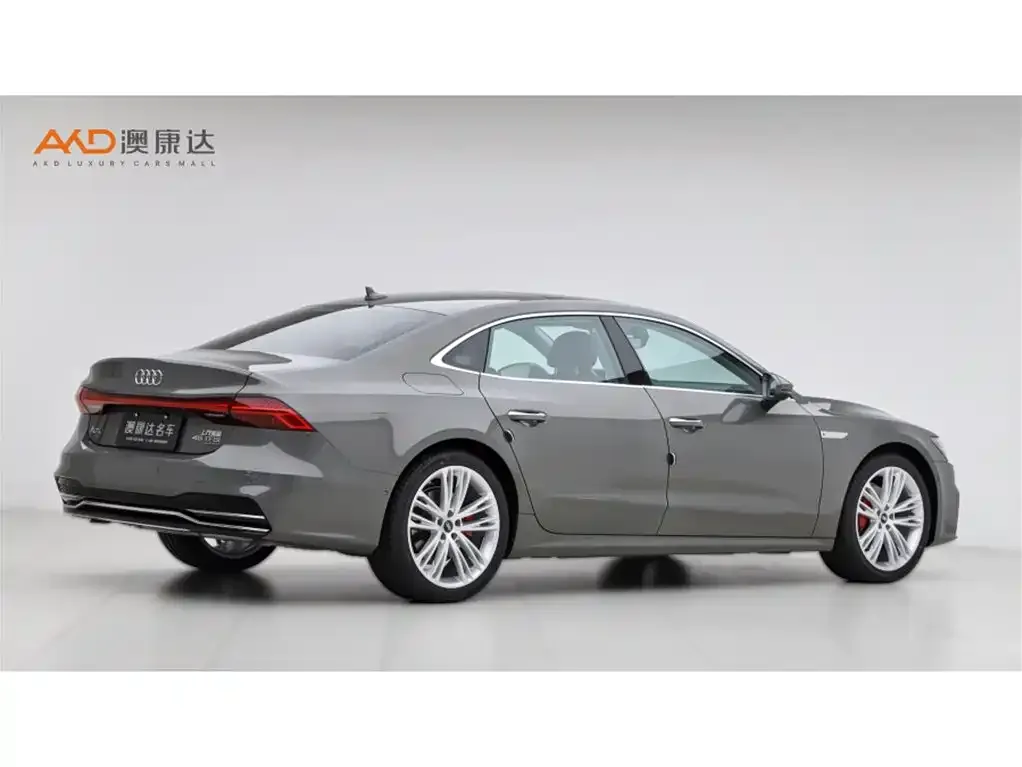 Audi A7L — фото 7
