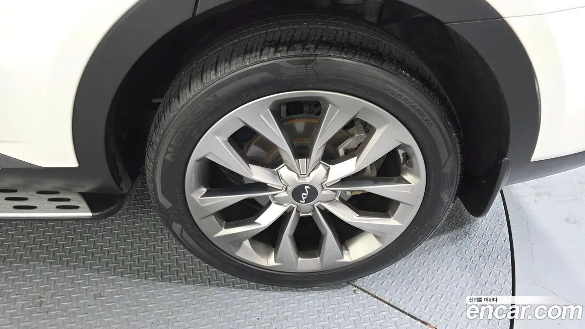 Kia Sorento — фото 7