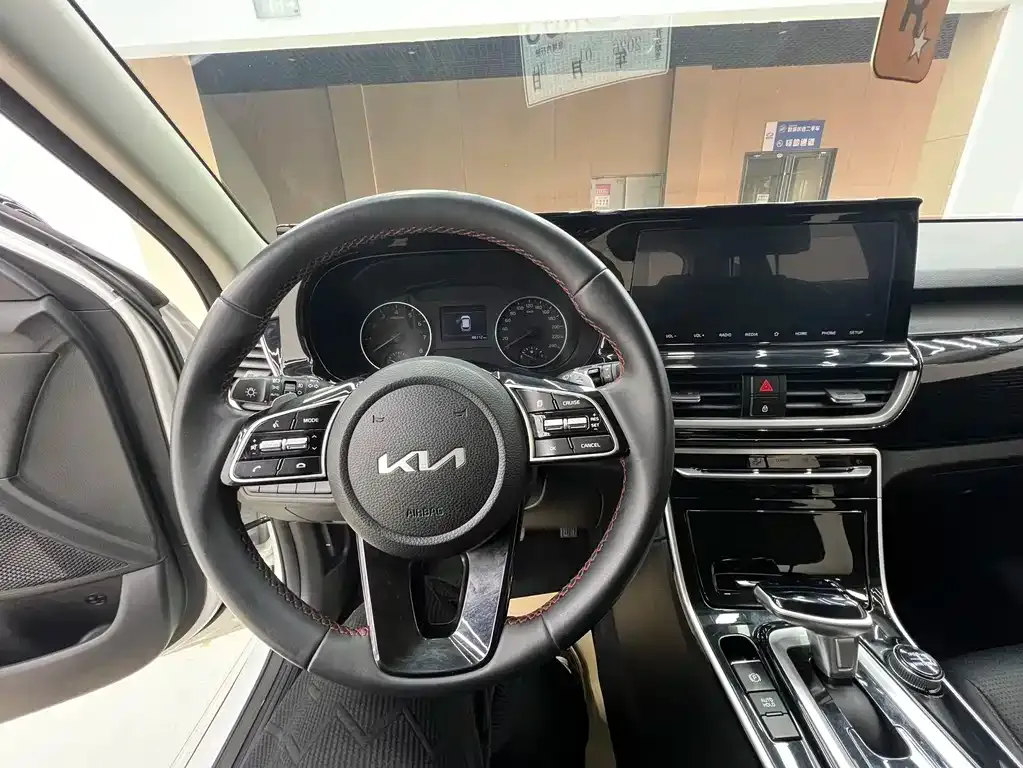 Kia KX3 — фото 9