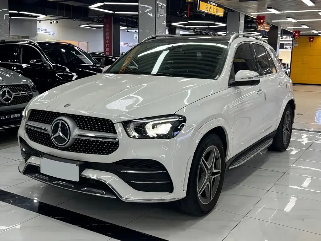 Mercedes-Benz GLE — фото 1