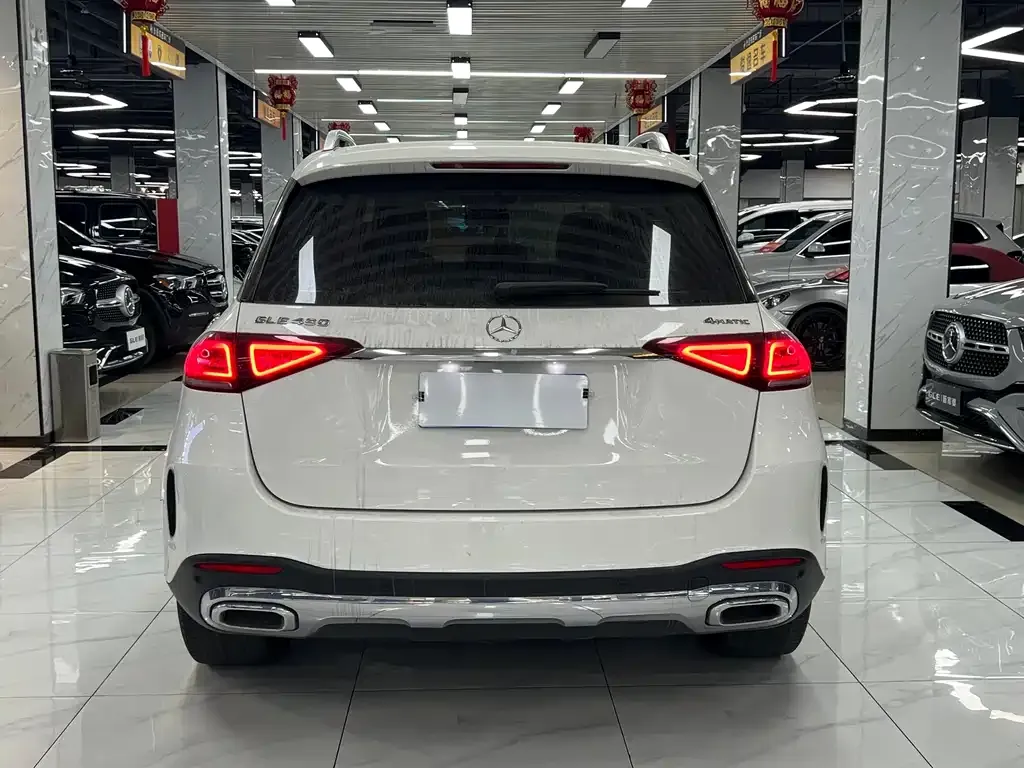 Mercedes-Benz GLE — фото 8