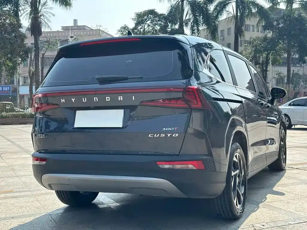 Hyundai Custo — фото 8