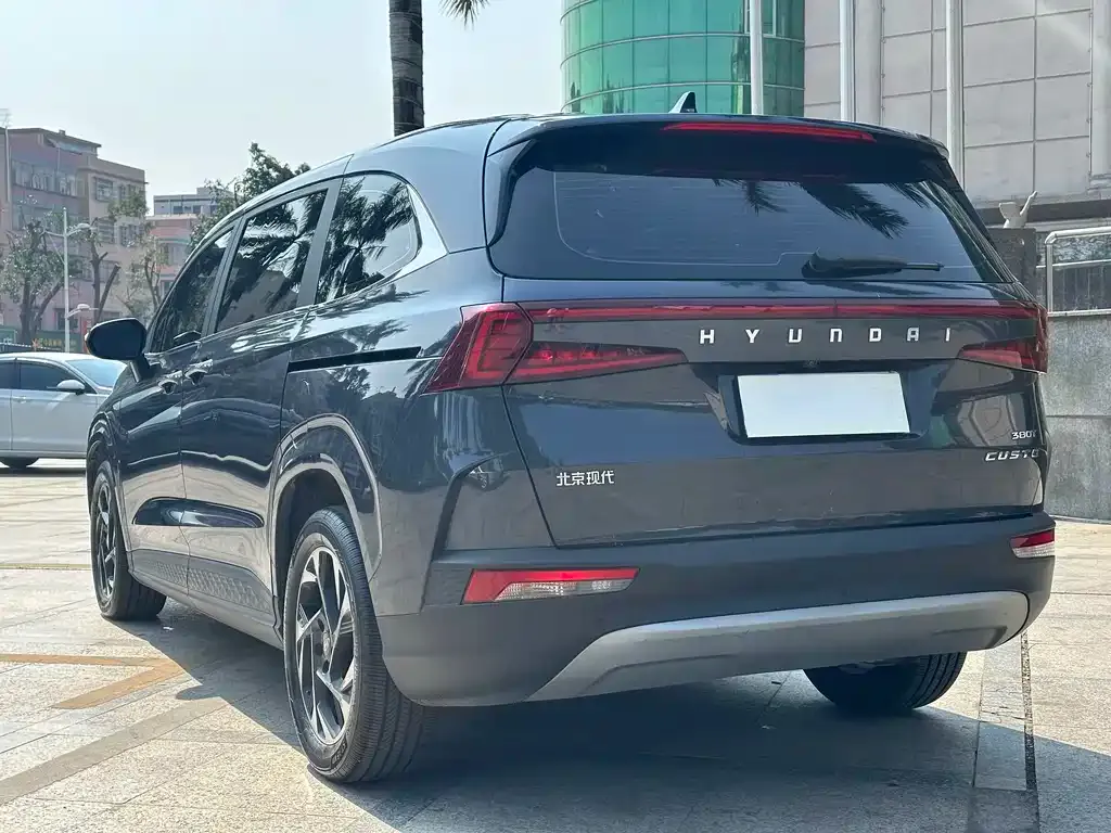 Hyundai Custo — фото 2