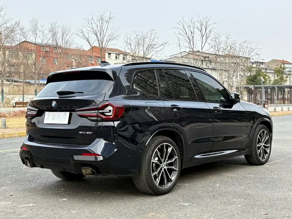 BMW X3 — фото 9
