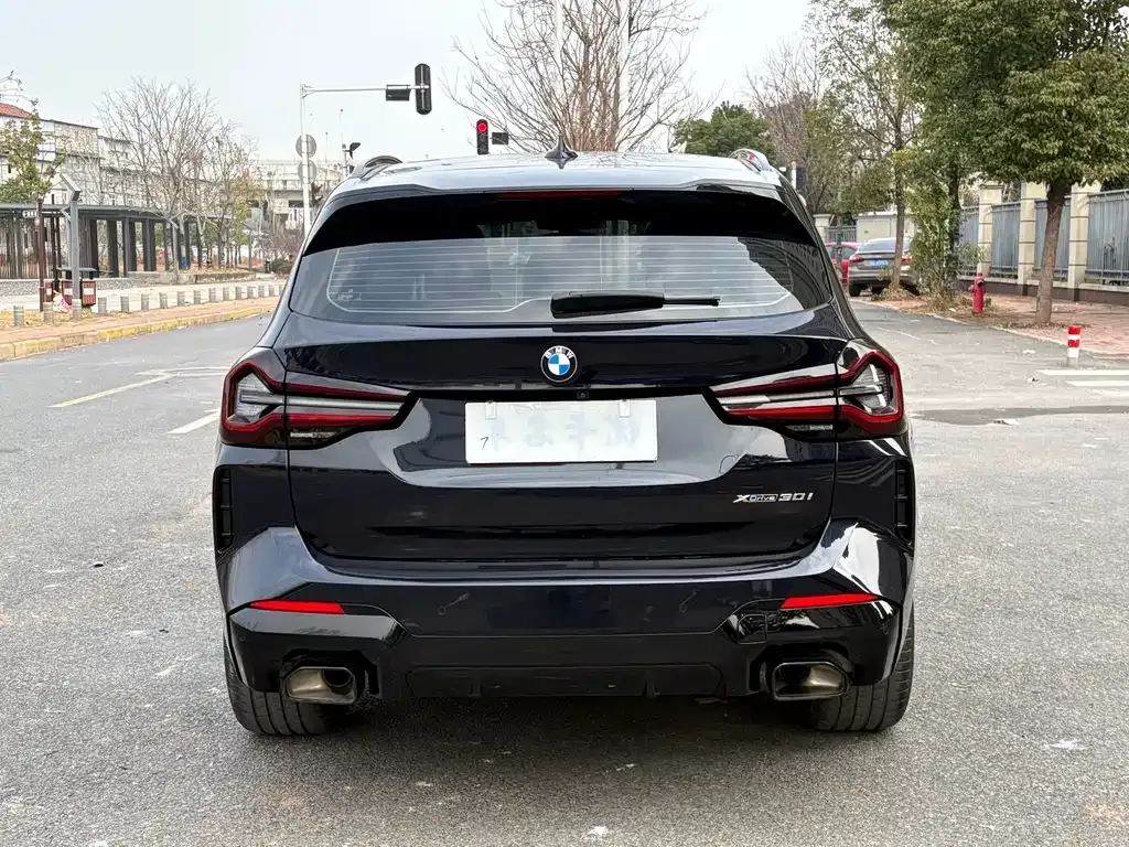 BMW X3 — фото 10
