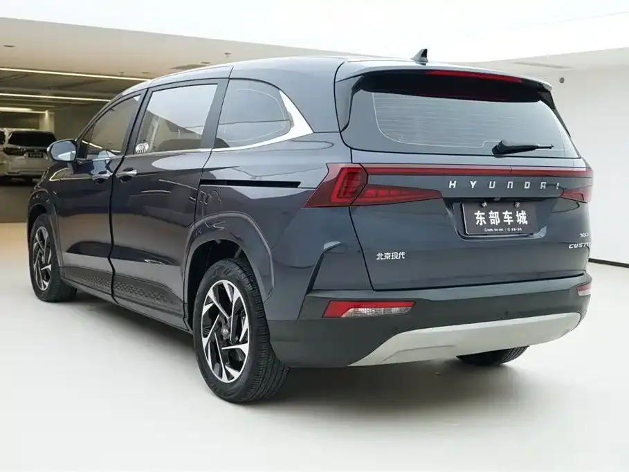 Hyundai Custo — фото 8