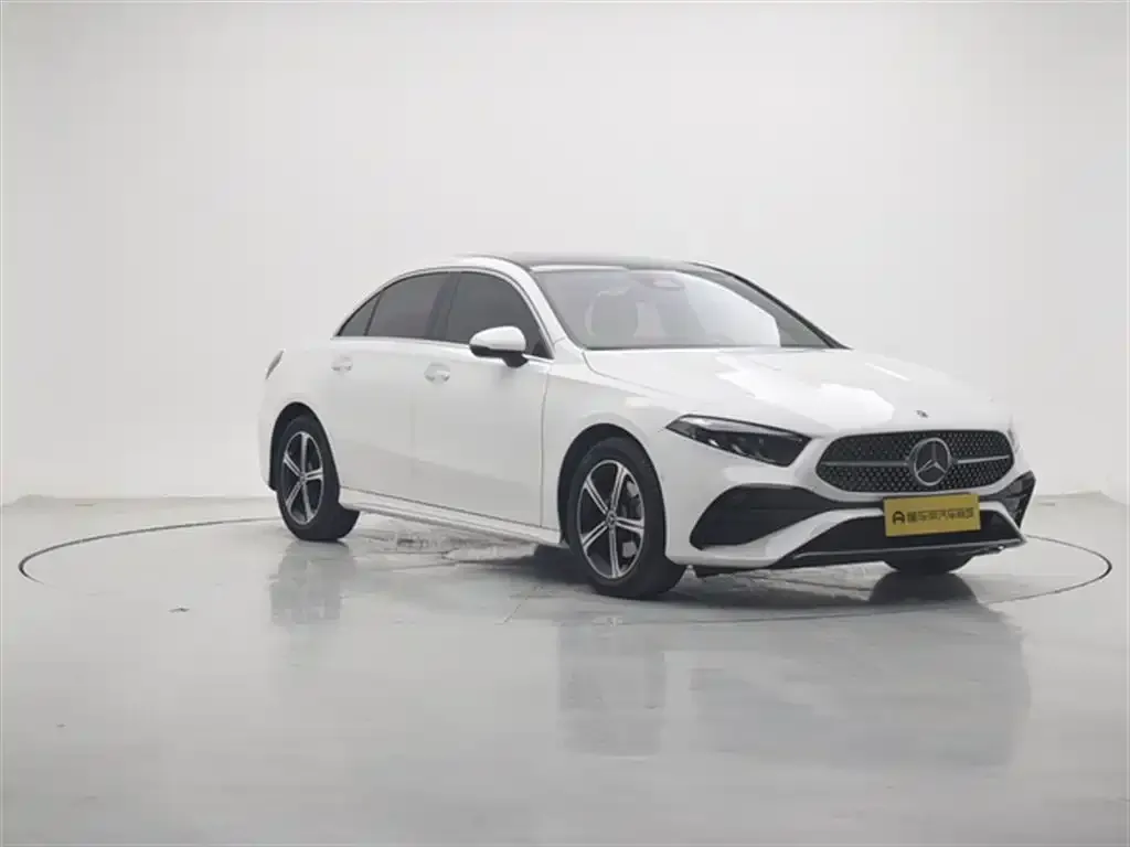 Mercedes-Benz A-Class — фото 8