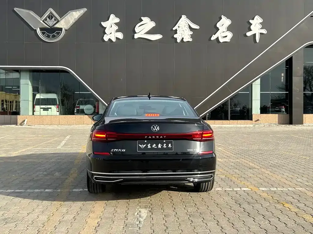 Volkswagen Passat — фото 2