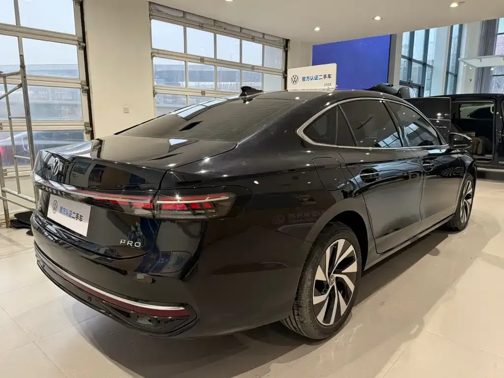 Volkswagen Passat — фото 2