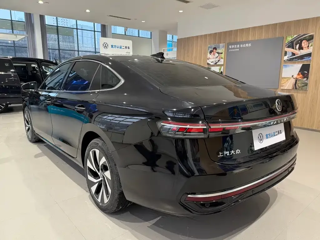 Volkswagen Passat — фото 3