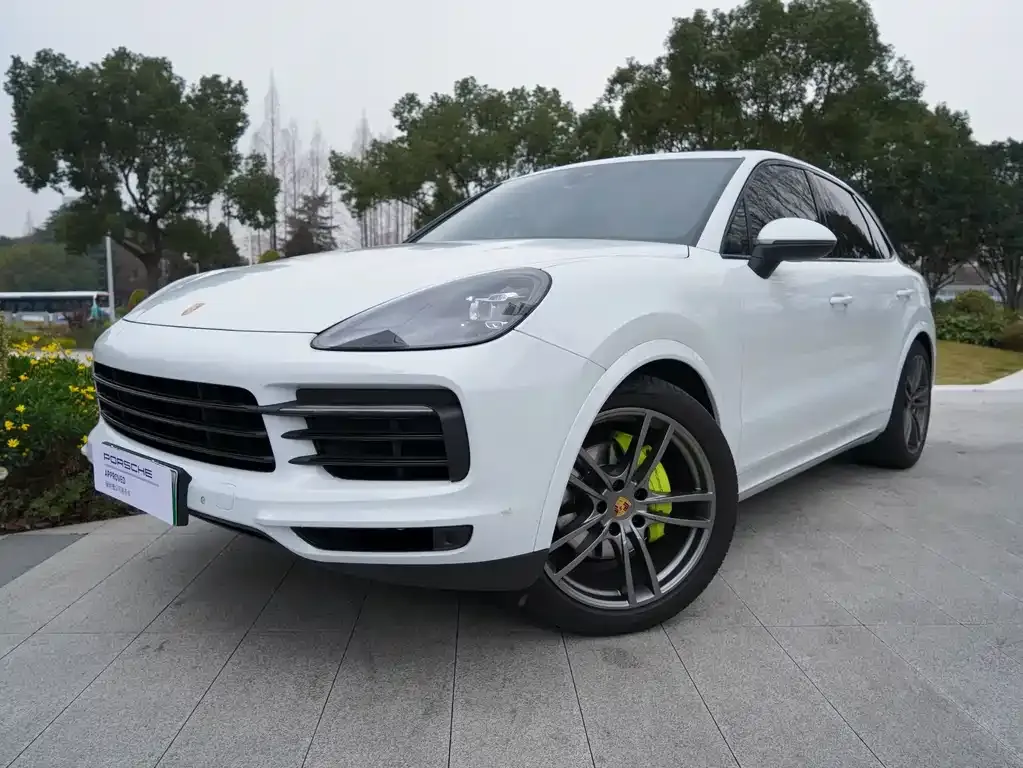 Porsche Cayenne Hybrid — фото 1