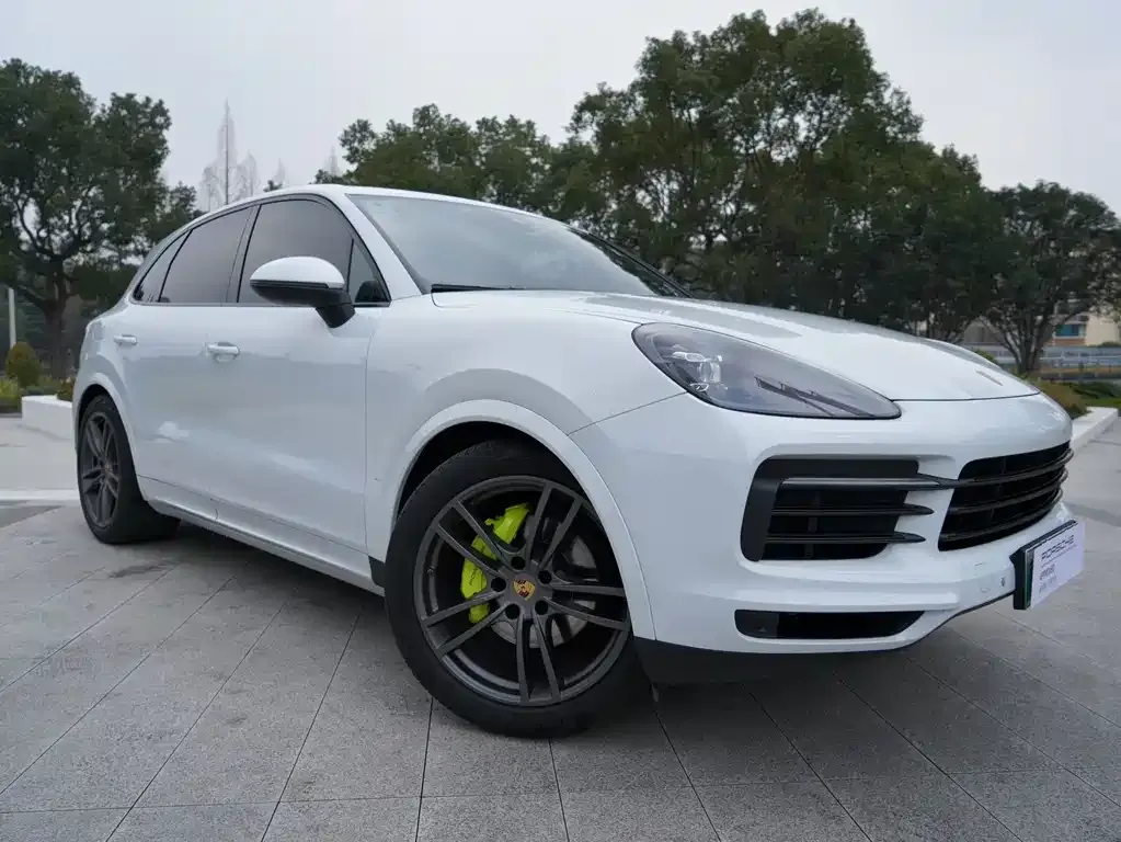 Porsche Cayenne Hybrid — фото 7