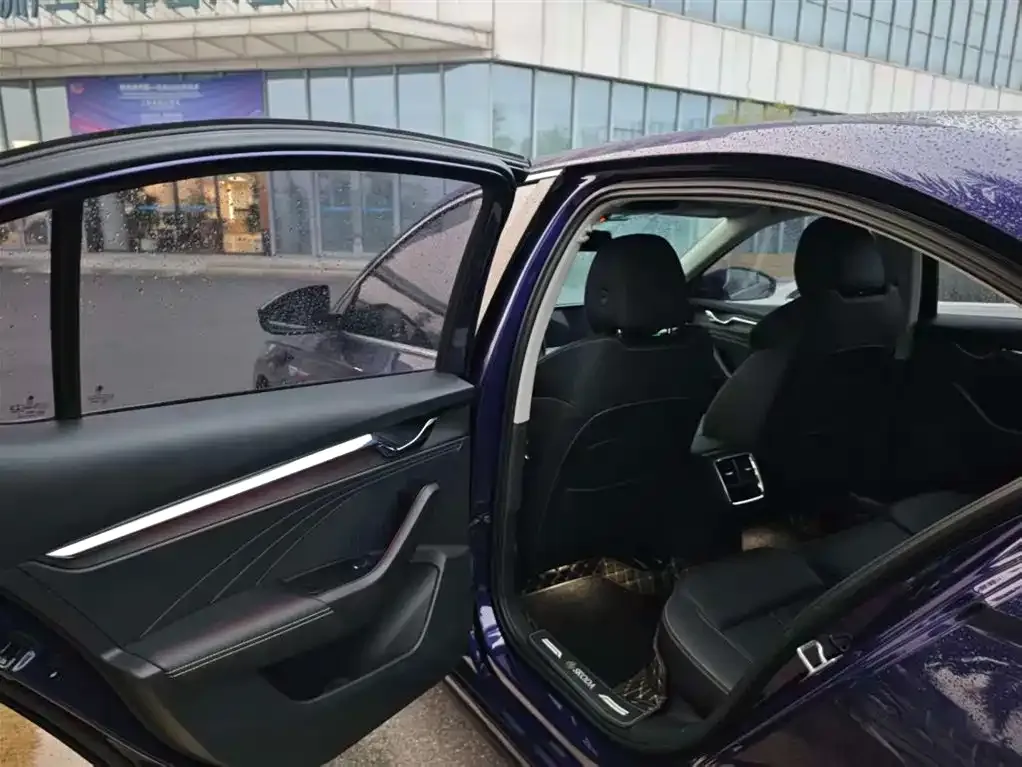 Skoda Octavia — фото 6