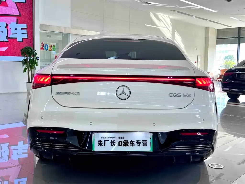 Mercedes-Benz EQS AMG — фото 4