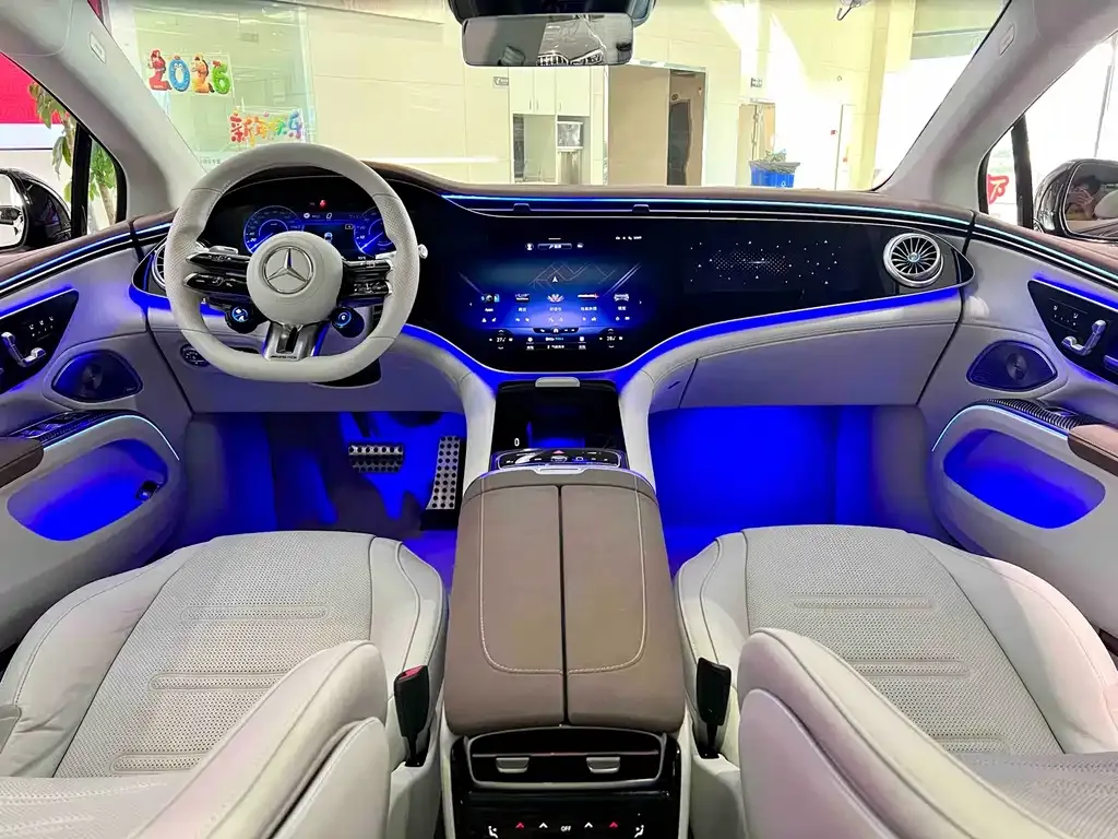 Mercedes-Benz EQS AMG — фото 6