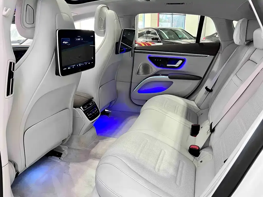 Mercedes-Benz EQS AMG — фото 2