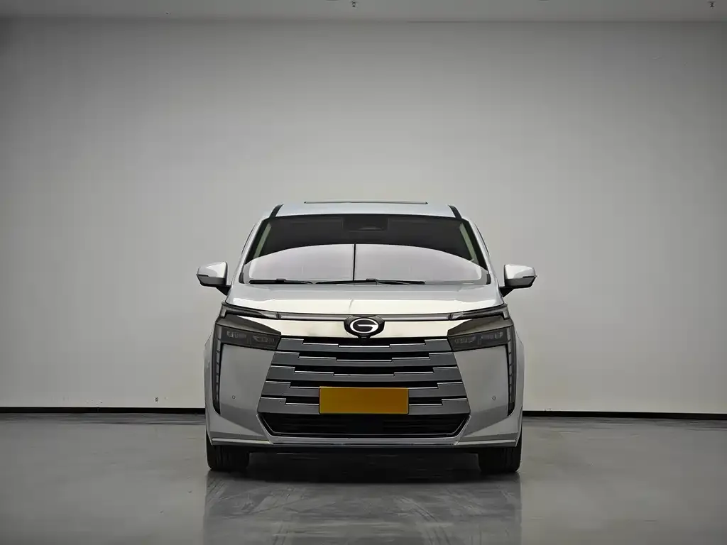 GAC Motor E8 Hybrid — фото 5
