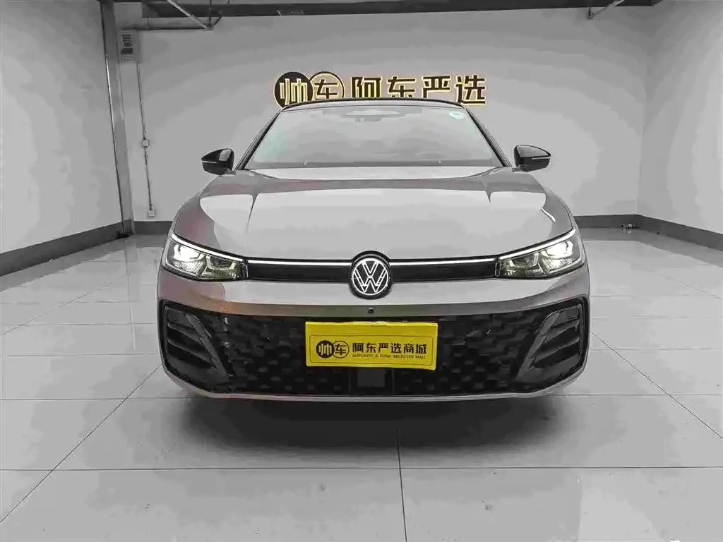 Volkswagen Passat — фото 1