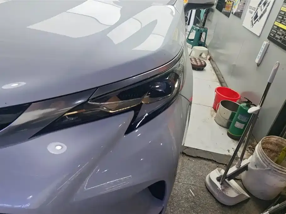 Toyota Granvia — фото 3