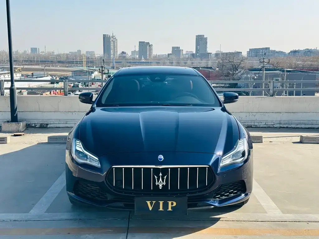 Maserati Quattroporte — фото 5