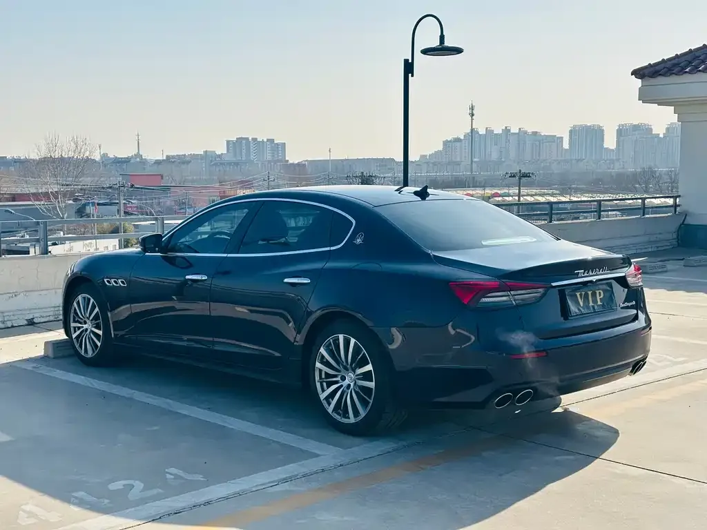 Maserati Quattroporte — фото 3